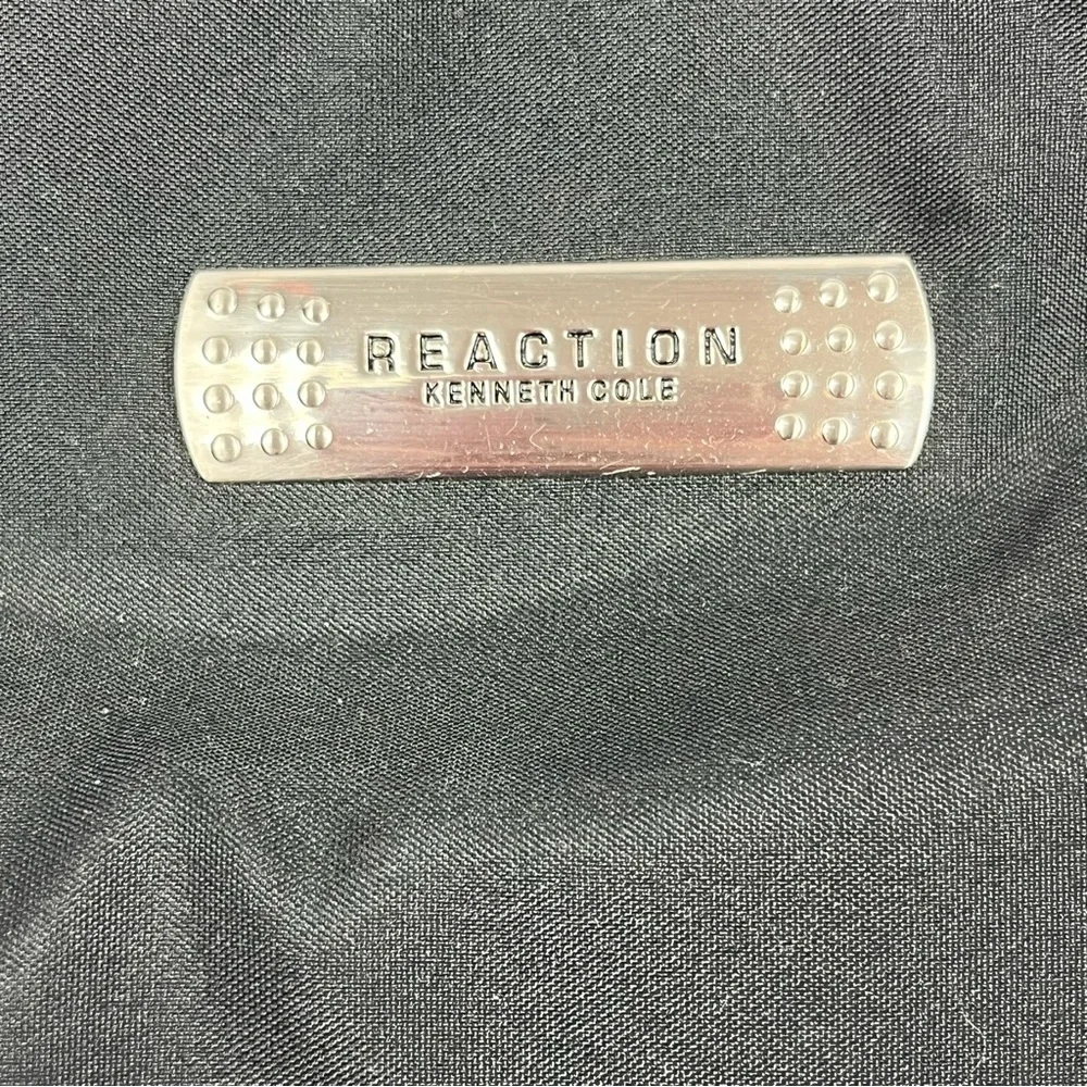 Kenneth Cole Reaction Soft Padded Black 16